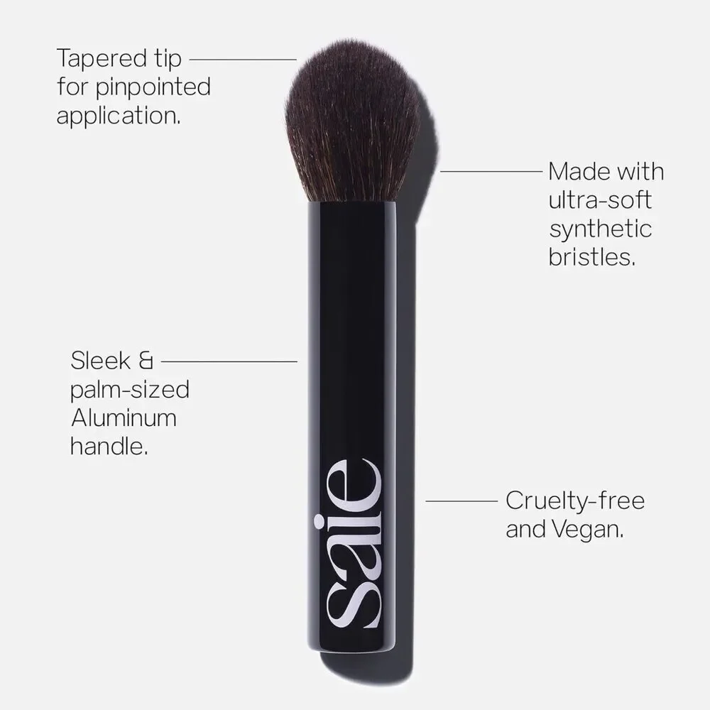 Saie 1 Black Fluffy Makeup Brush With Tapered Tip for Precise Application